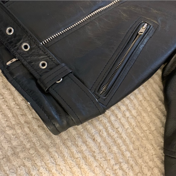 Vintage Women’s Leather Jacket- Advanced Motorcyle Gear - Picture 3 of 11